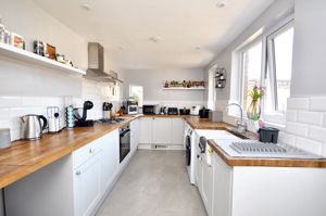Kitchen- click for photo gallery